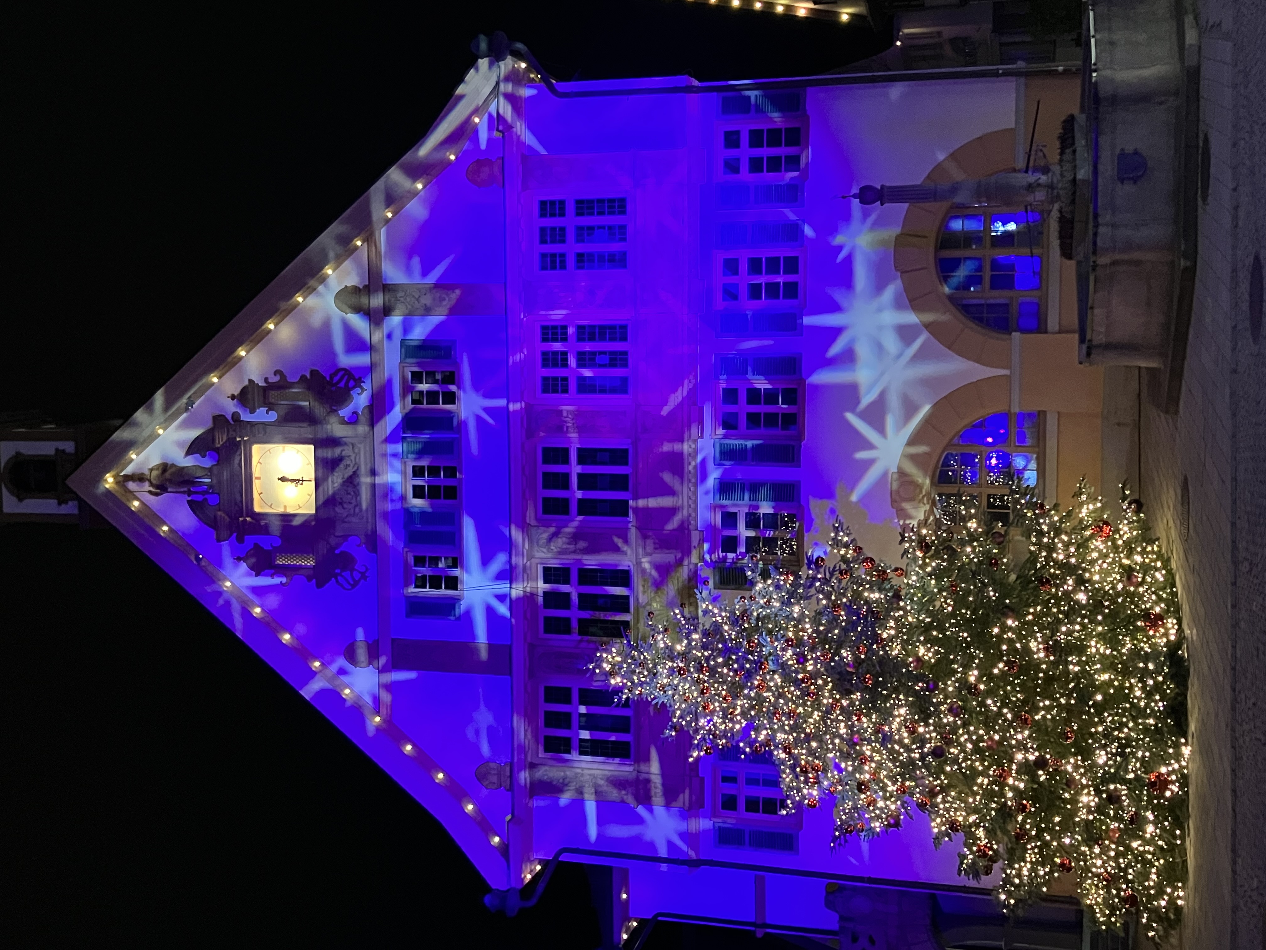 Christmas_Metzingen_Rathaus.jpg